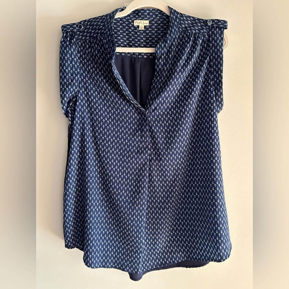 Antilia Femme Navy Blue Patterned Women's Sleeveless V-Neck Top, Size XL